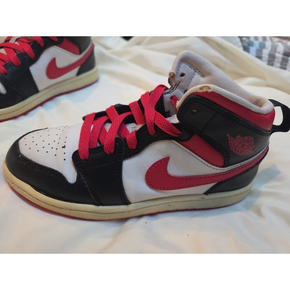 Fila Kids High Top Basketball Sneakers Black White Red Size 2 3SC60528-020